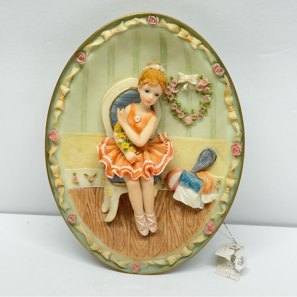 RARE Ballerina 3D wall Art dancer Girl Vintage Alabaster Sculptures Tennis Decor